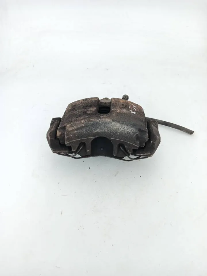 Pinza freno anteriore sinistro Pinza freno anteriore sinistro