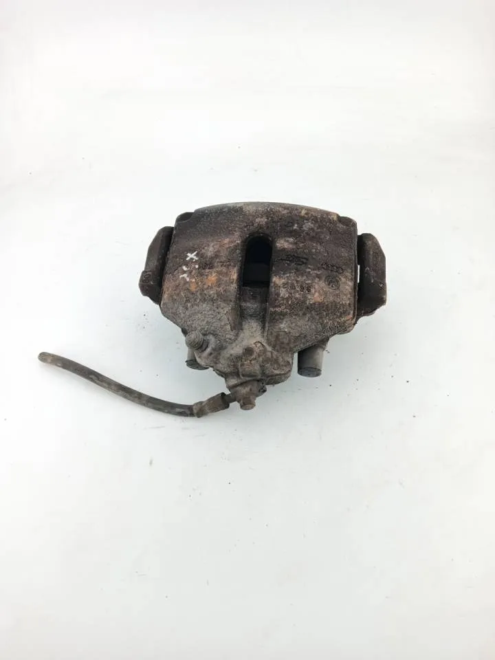 Pinza freno anteriore sinistro Pinza freno anteriore sinistro