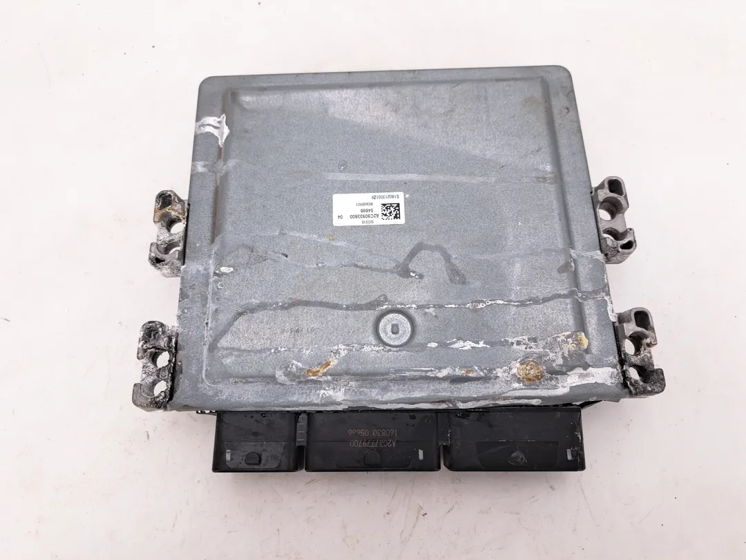 Centralina iniezione motore ECU Centralina iniezione motore ECU
