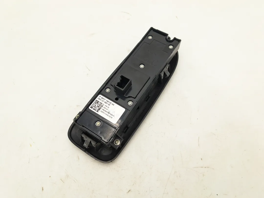 Interruttore alzacristalli porta anteriore Interruttore alzacristalli porta anteriore