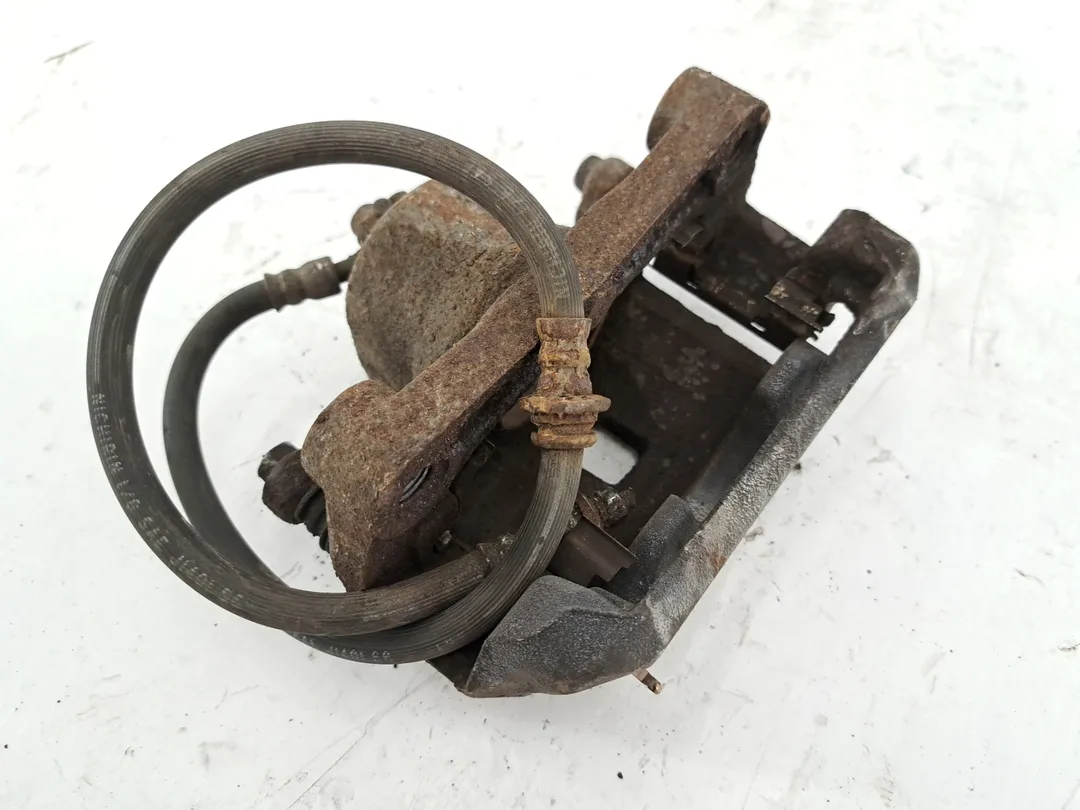Pinza freno anteriore completo sinistro Pinza freno anteriore completo sinistro