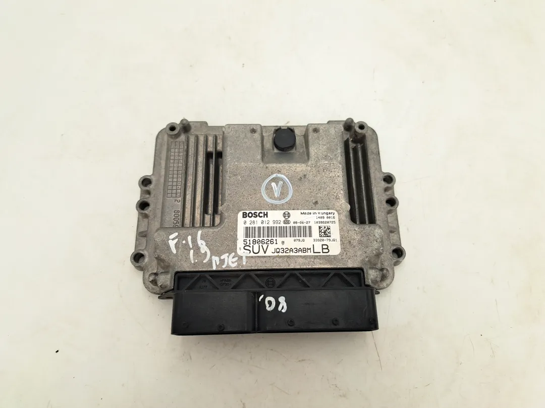 Centralina iniezione motore ECU Centralina iniezione motore ECU