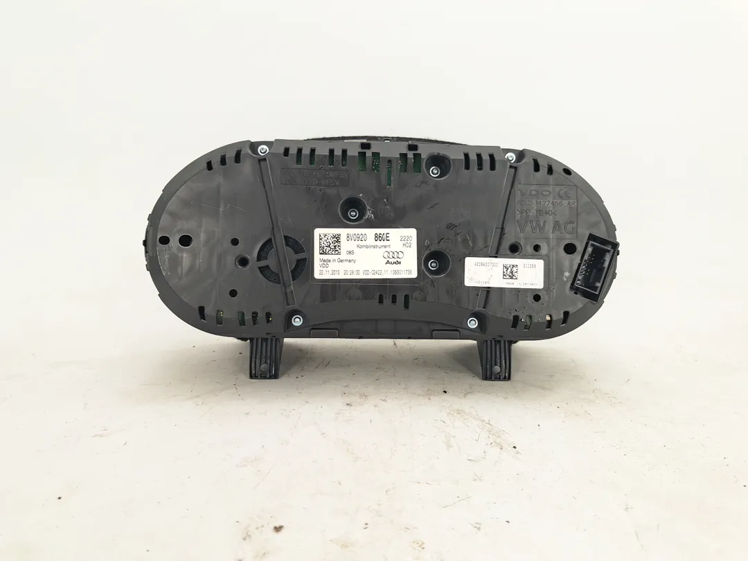 Quadro strumenti contachilometri Quadro strumenti contachilometri