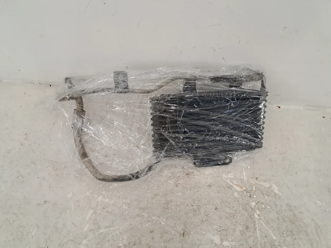 Radiatore olio cambio automatico Radiatore olio cambio automatico