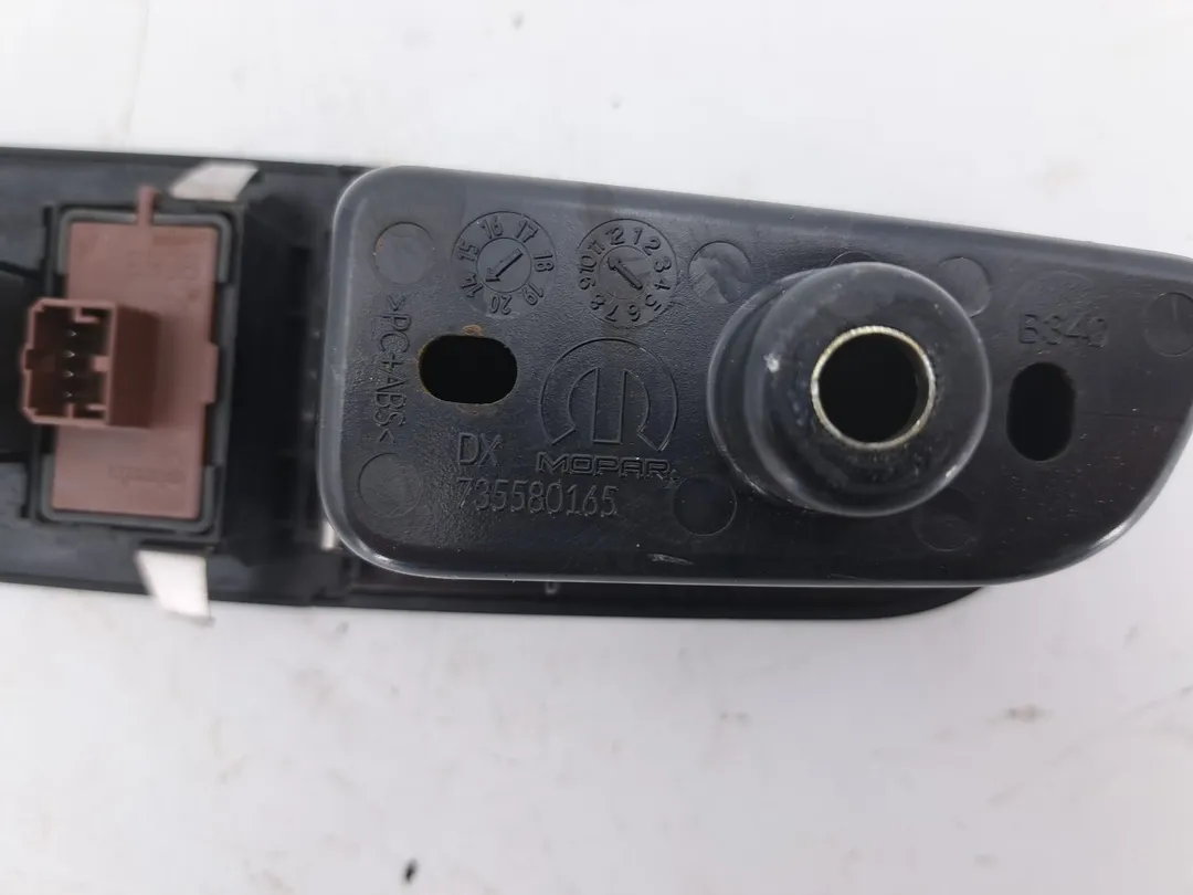 Interruttore alzacristalli porta anteriore destro Interruttore alzacristalli porta anteriore destro