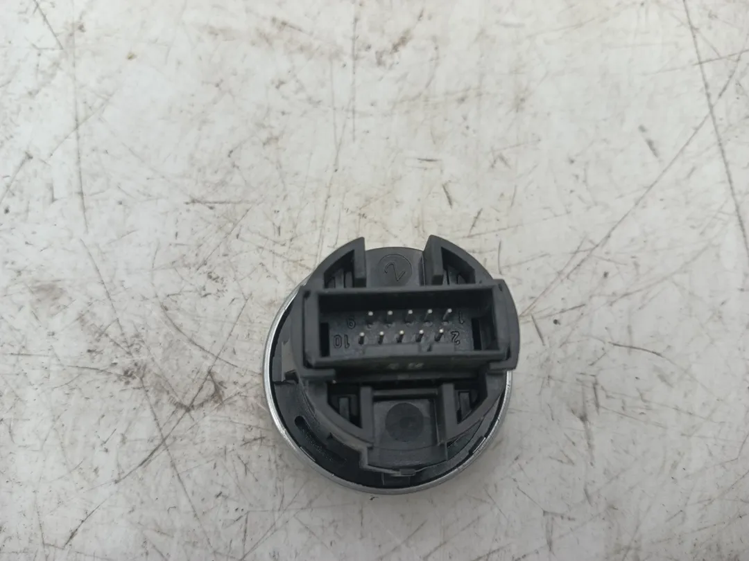 Interruttore accensione Interruttore accensione