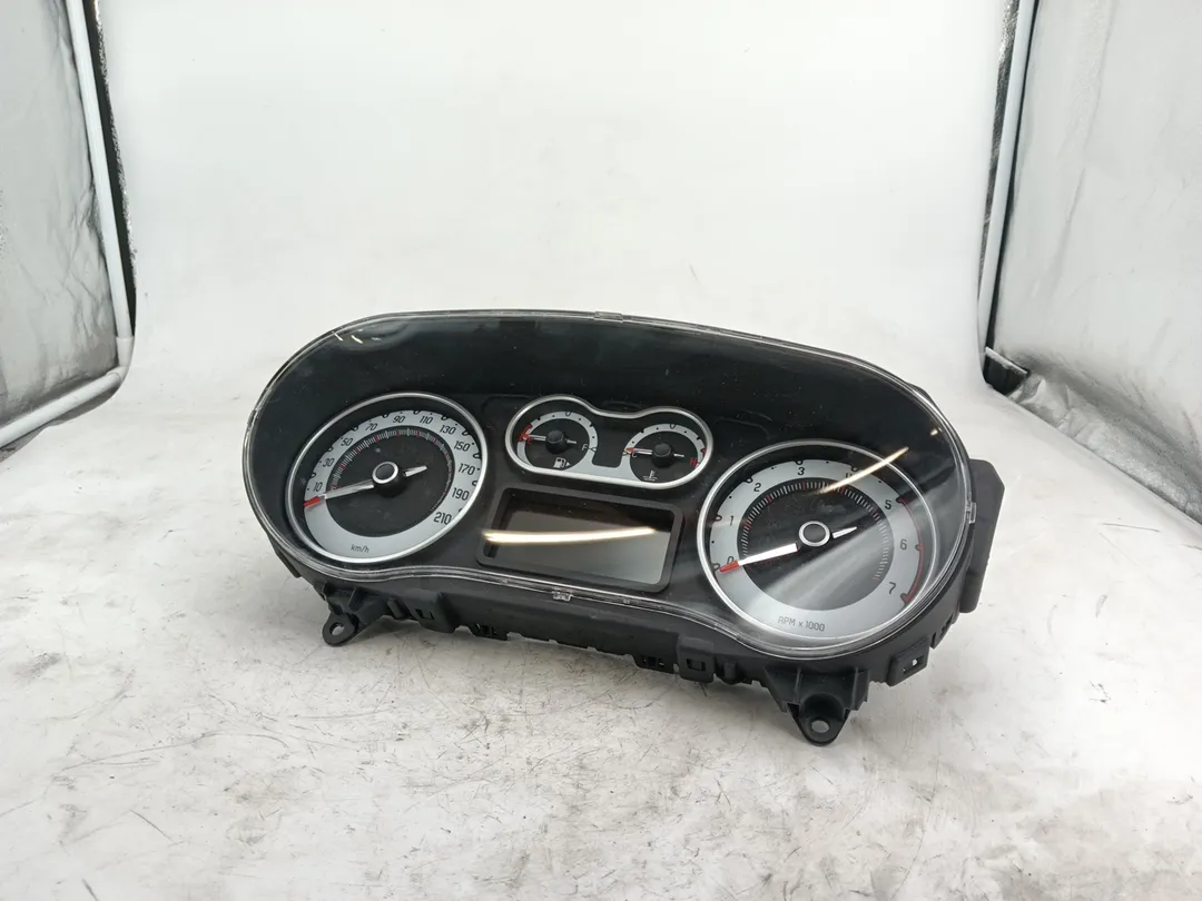 Quadro strumenti contachilometri Quadro strumenti contachilometri
