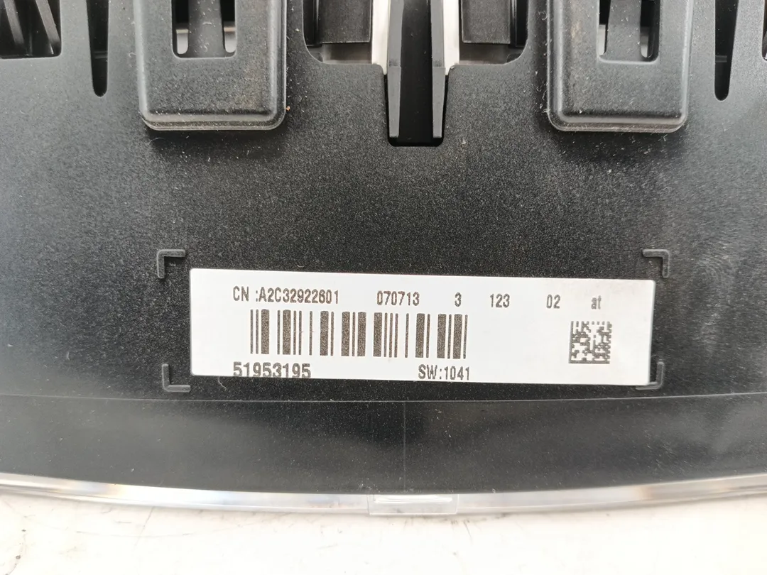Quadro strumenti contachilometri Quadro strumenti contachilometri