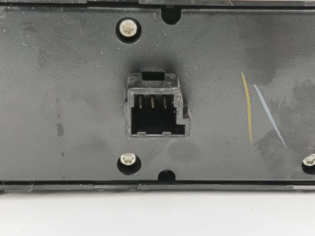Interruttore alzacristalli porta anteriore Interruttore alzacristalli porta anteriore