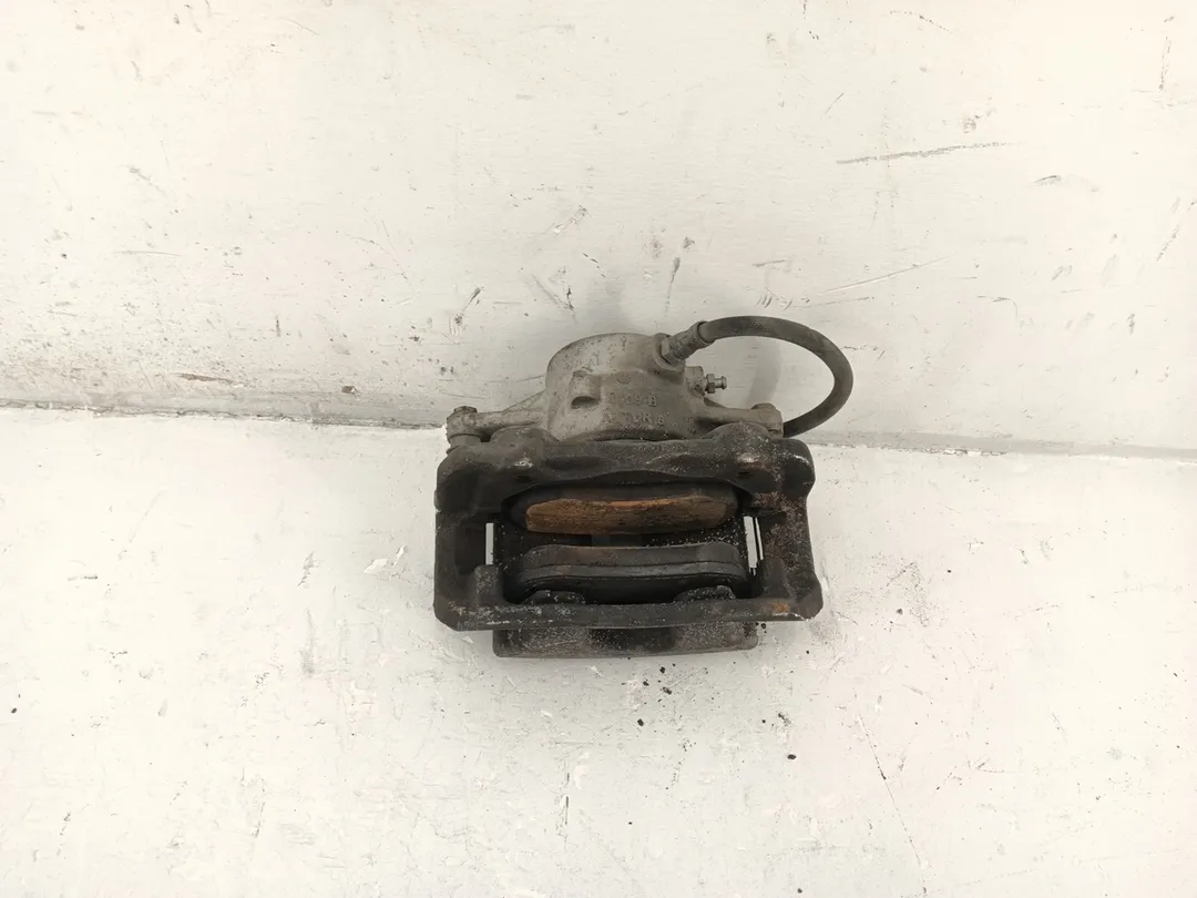 Pinza freno anteriore sinistro