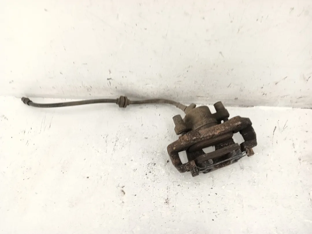 Pinza freno anteriore sinistro Pinza freno anteriore sinistro