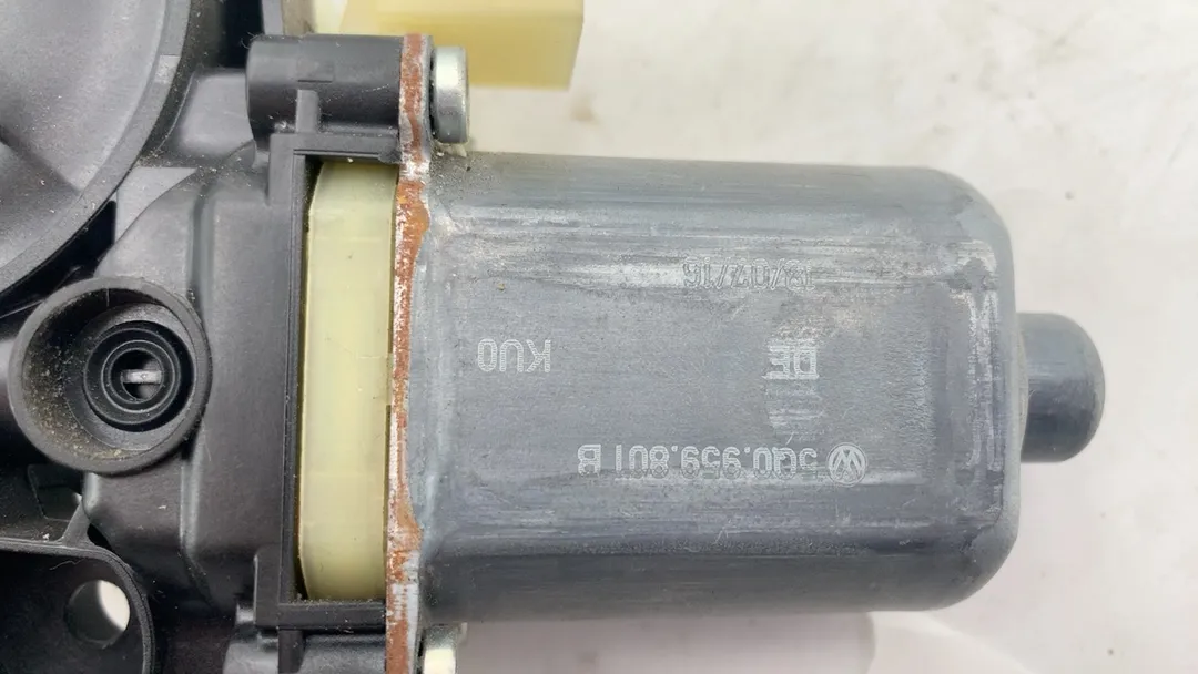 Alzacristallo alzavetro elettrico porta anteriore sinistro