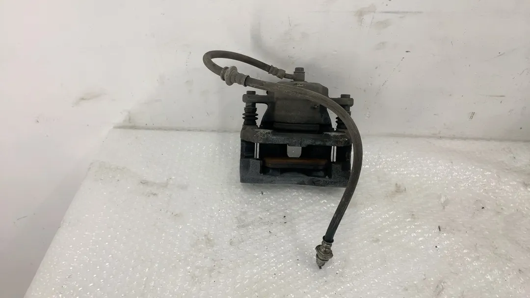 Pinza freno anteriore completo sinistro