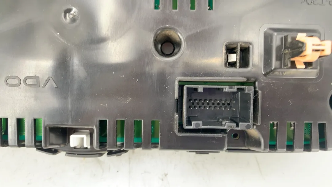 Quadro strumenti contachilometri Quadro strumenti contachilometri