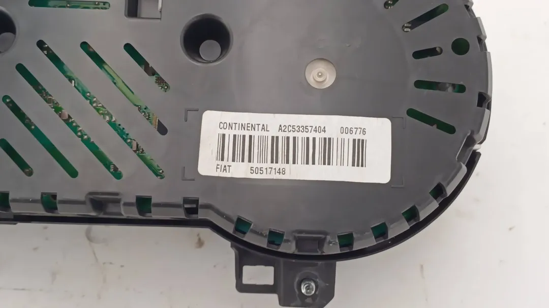 Quadro strumenti contachilometri Quadro strumenti contachilometri