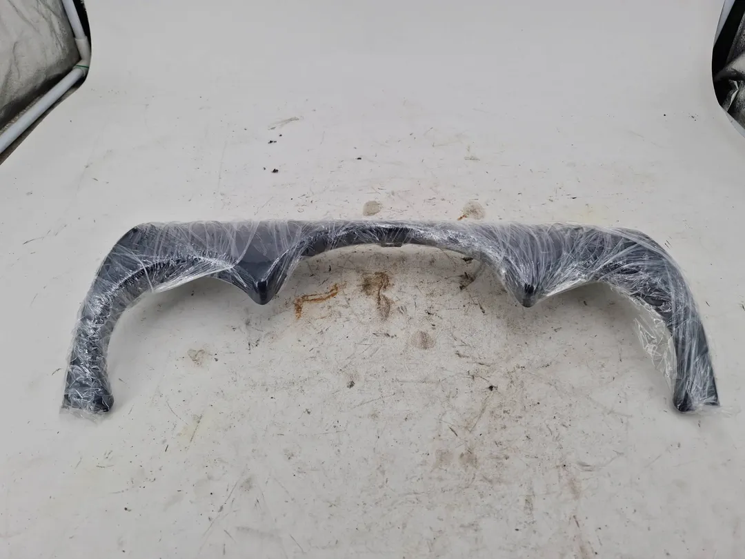 Cornice portastrumenti Cornice portastrumenti