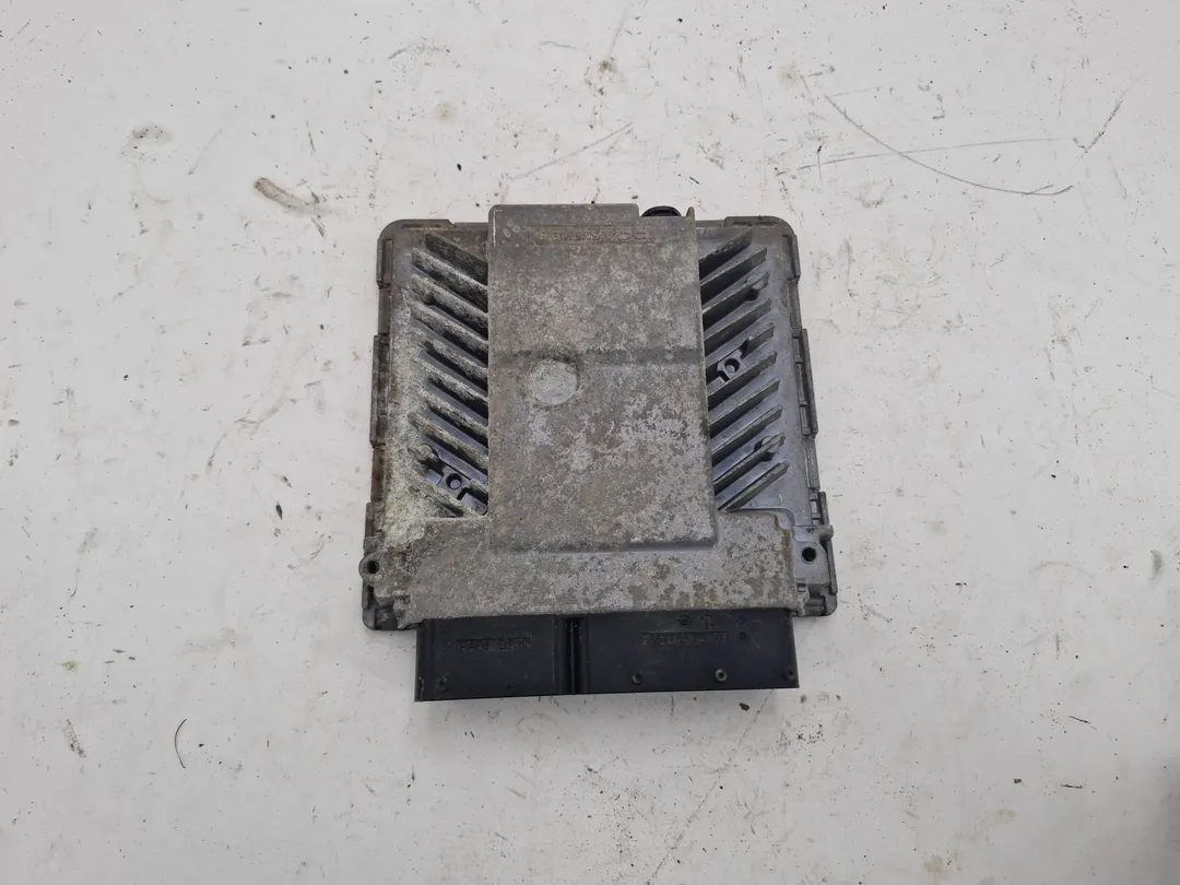 Centralina iniezione motore ECU Centralina iniezione motore ECU