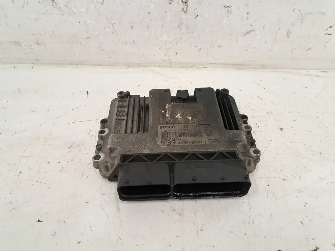 Centralina iniezione motore ECU Centralina iniezione motore ECU