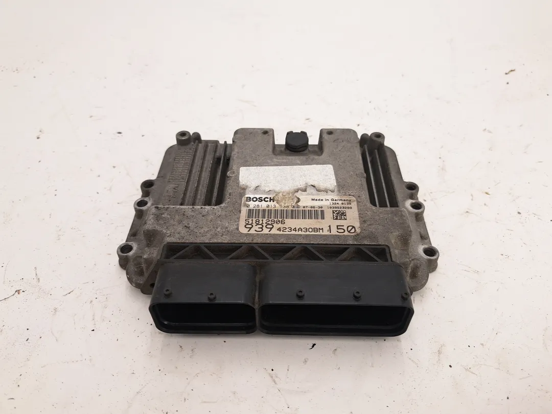 Centralina iniezione motore ECU Centralina iniezione motore ECU