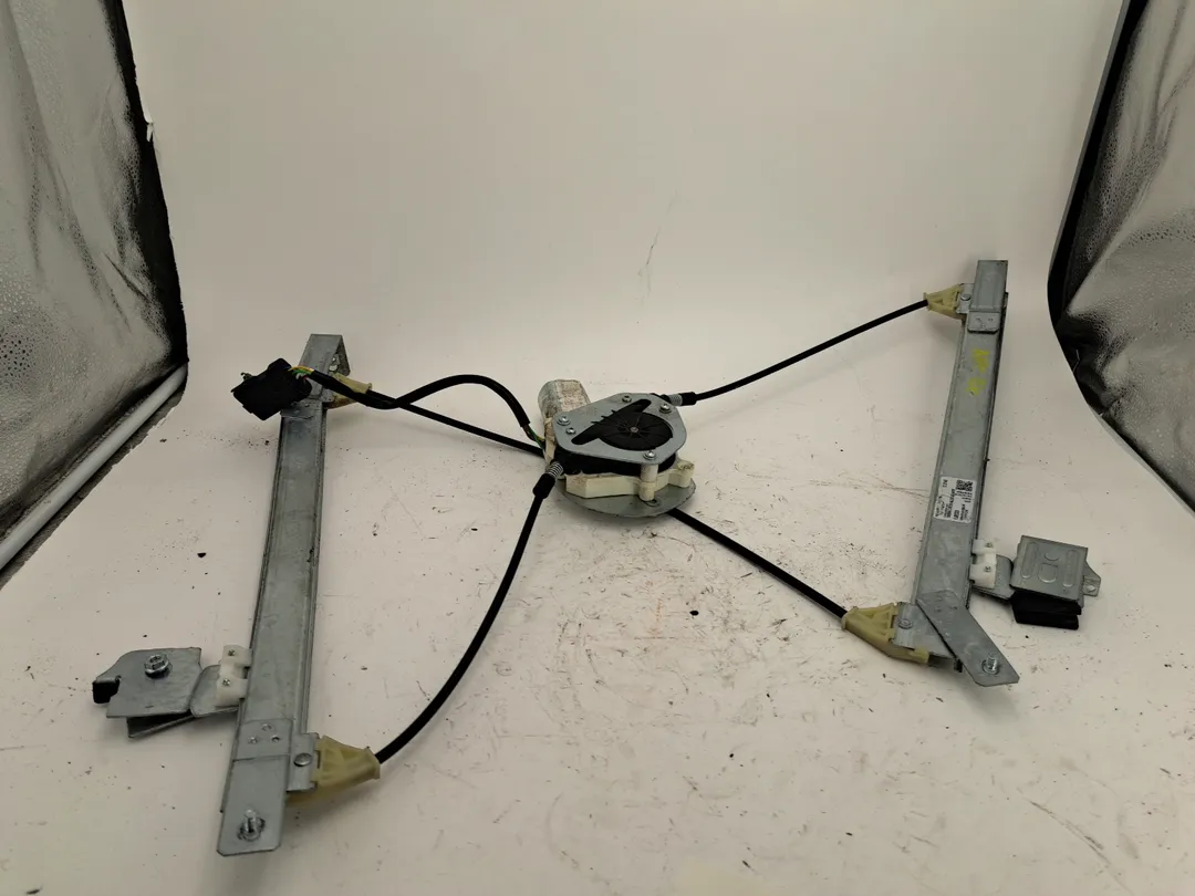 Alzacristallo alzavetro elettrico porta anteriore destro