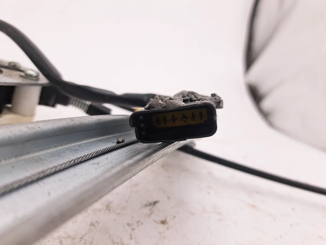 Alzacristallo alzavetro elettrico porta anteriore destro