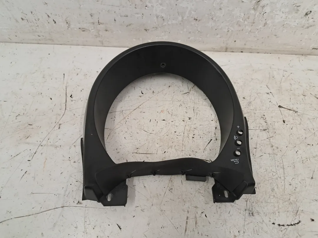 Cornice portastrumenti Cornice portastrumenti