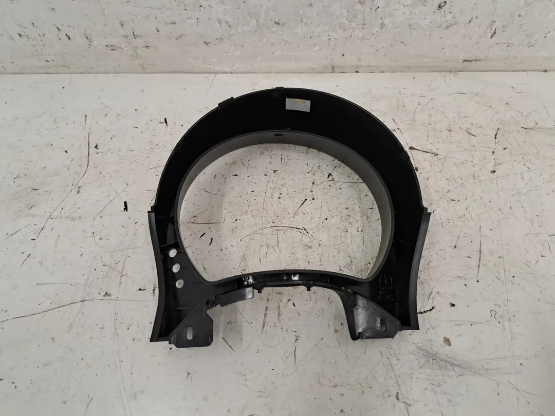 Cornice portastrumenti Cornice portastrumenti