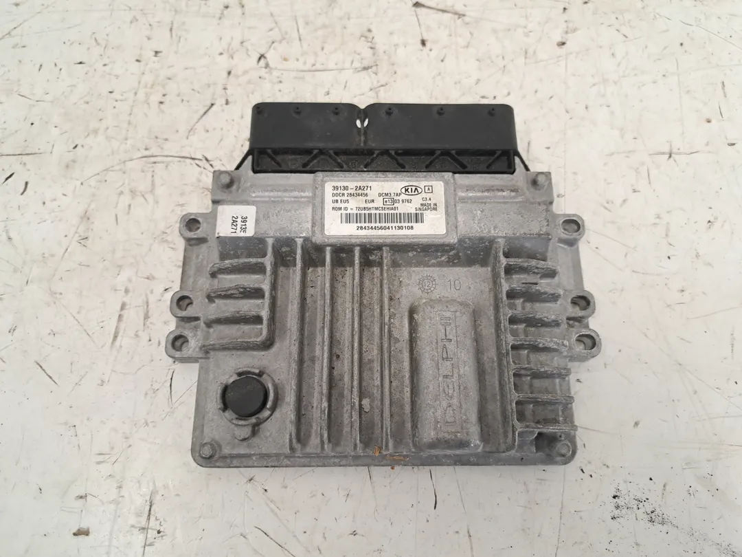 Centralina iniezione motore ECU Centralina iniezione motore ECU
