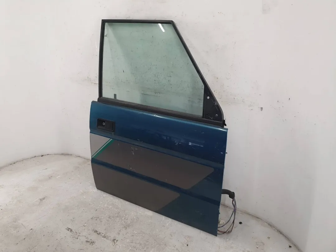 Porta anteriore destro Porta anteriore destro