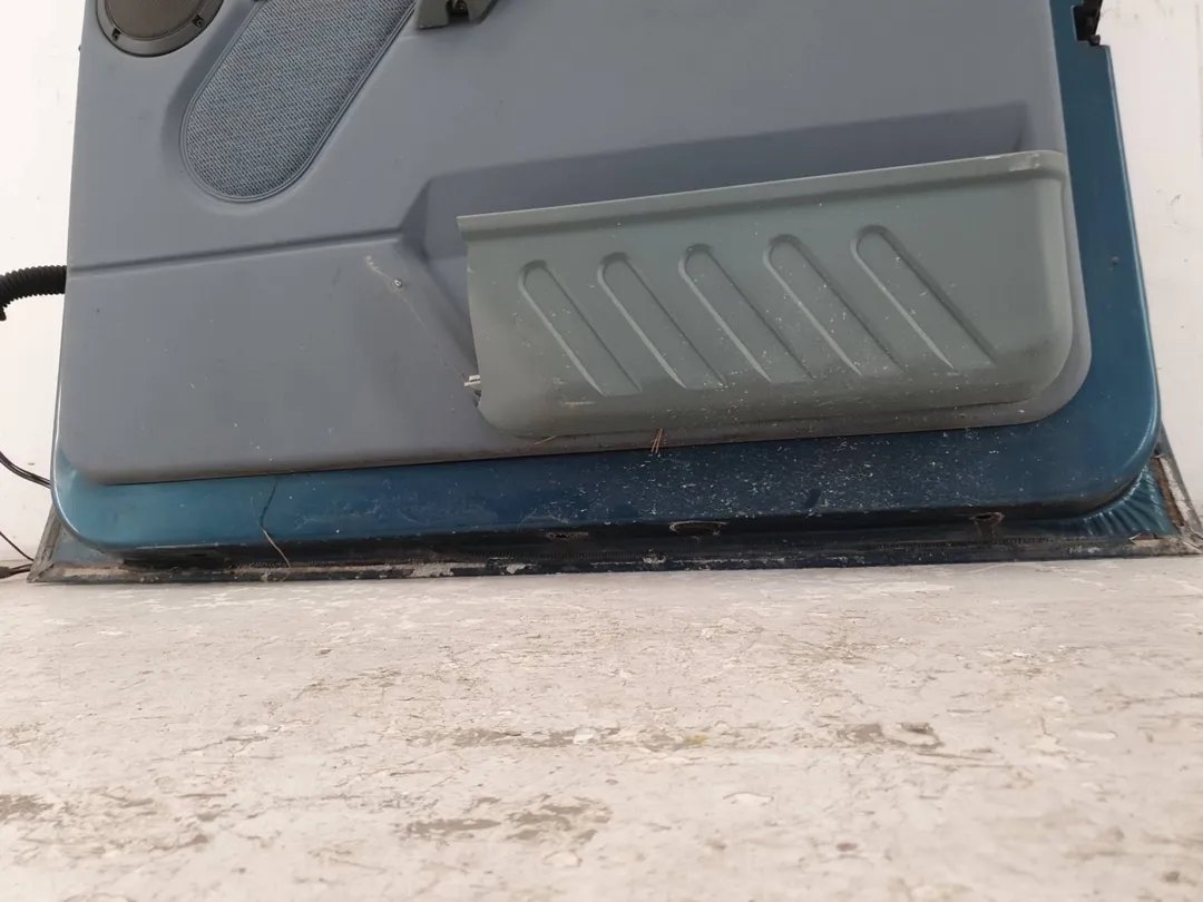 Porta anteriore destro Porta anteriore destro