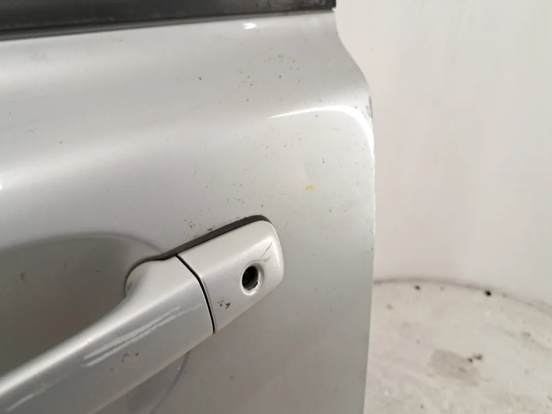 Porta anteriore sinistro Porta anteriore sinistro