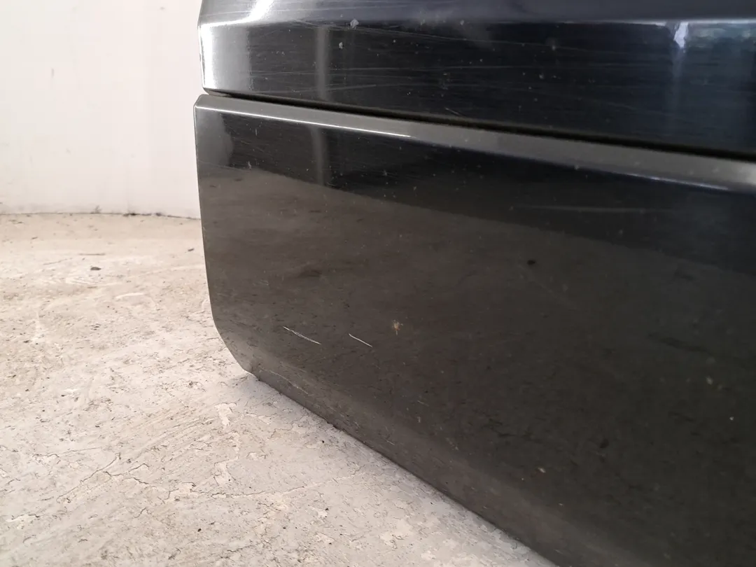 Porta anteriore destro