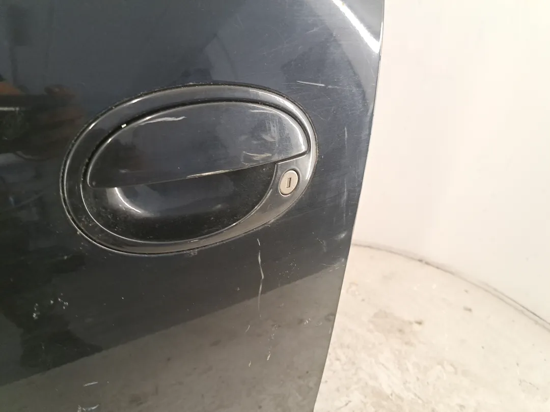 Porta anteriore sinistro Porta anteriore sinistro