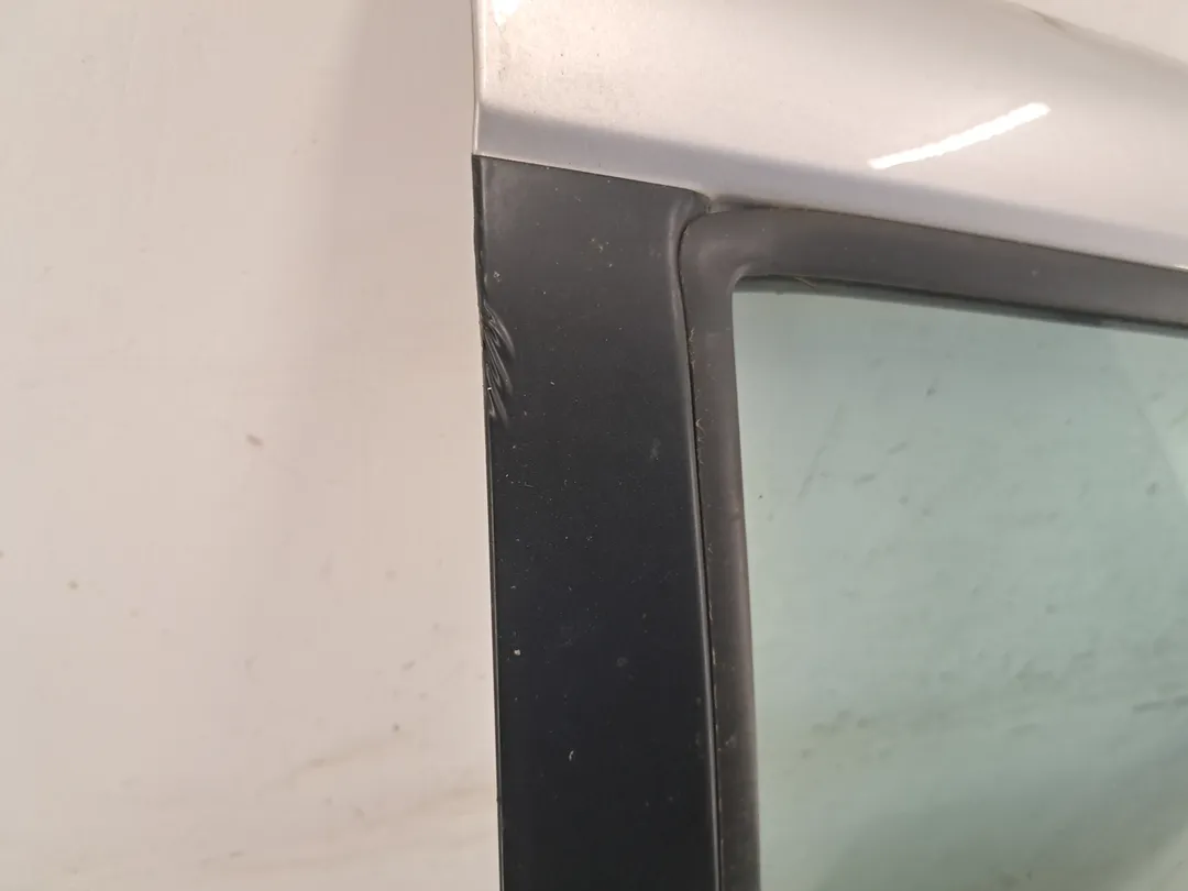 Porta anteriore destro Porta anteriore destro