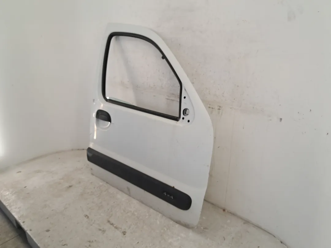 Porta anteriore destro