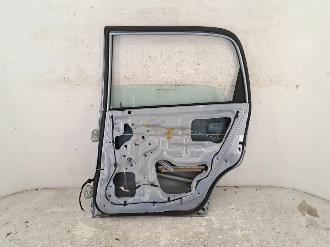 Porta posteriore destro