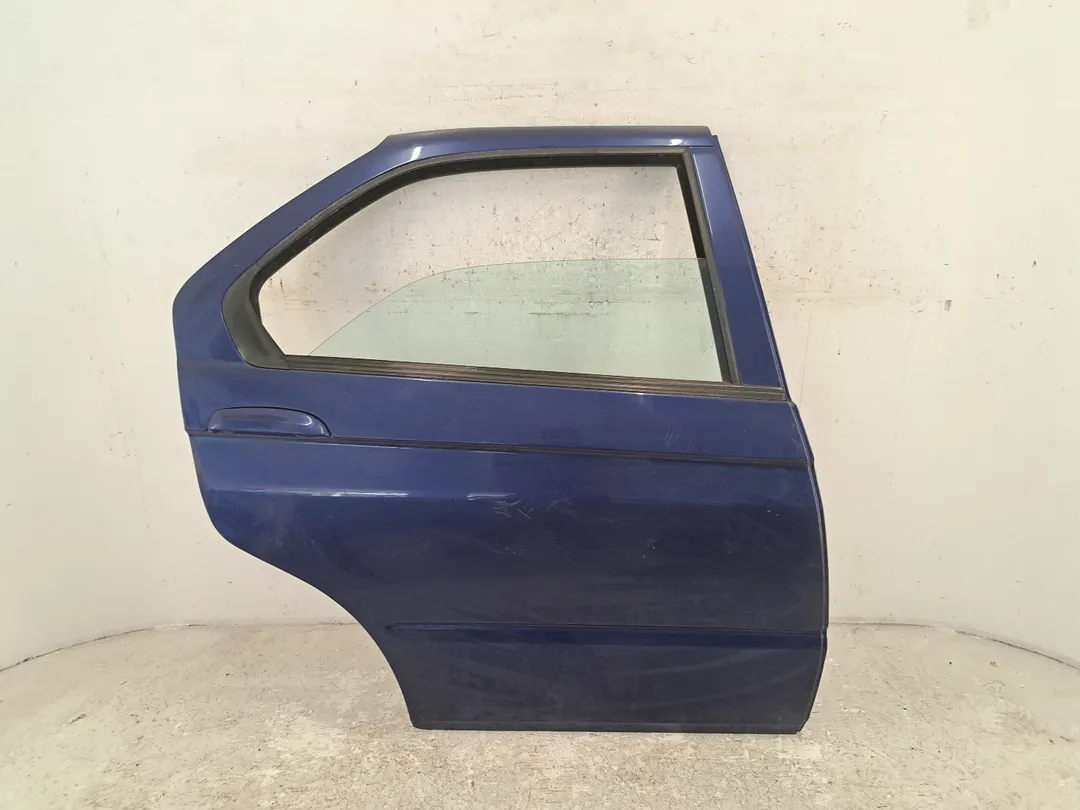 Porta posteriore destro