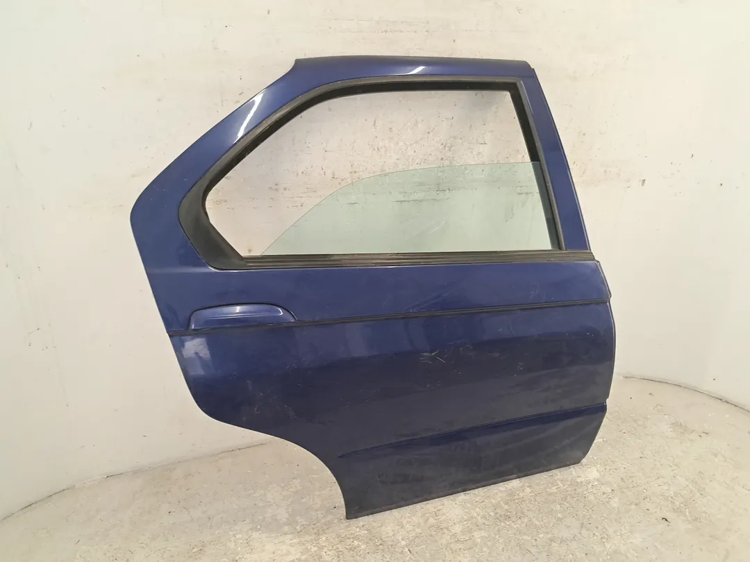 Porta posteriore destro
