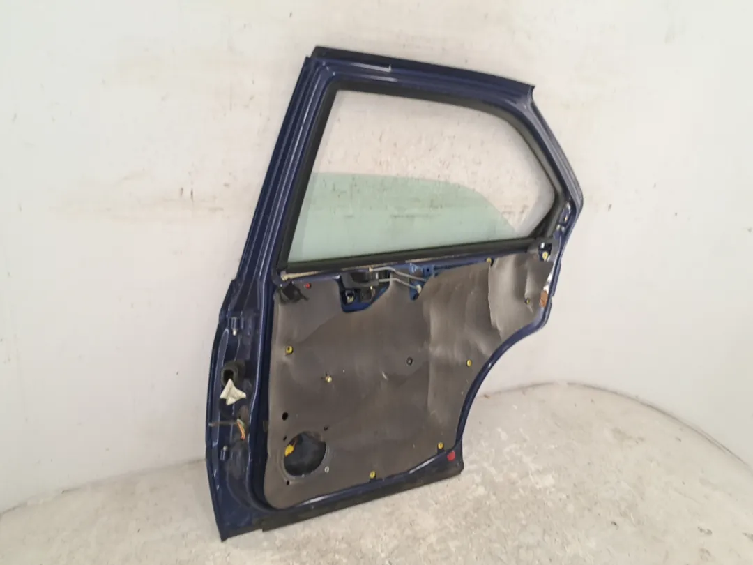 Porta posteriore destro