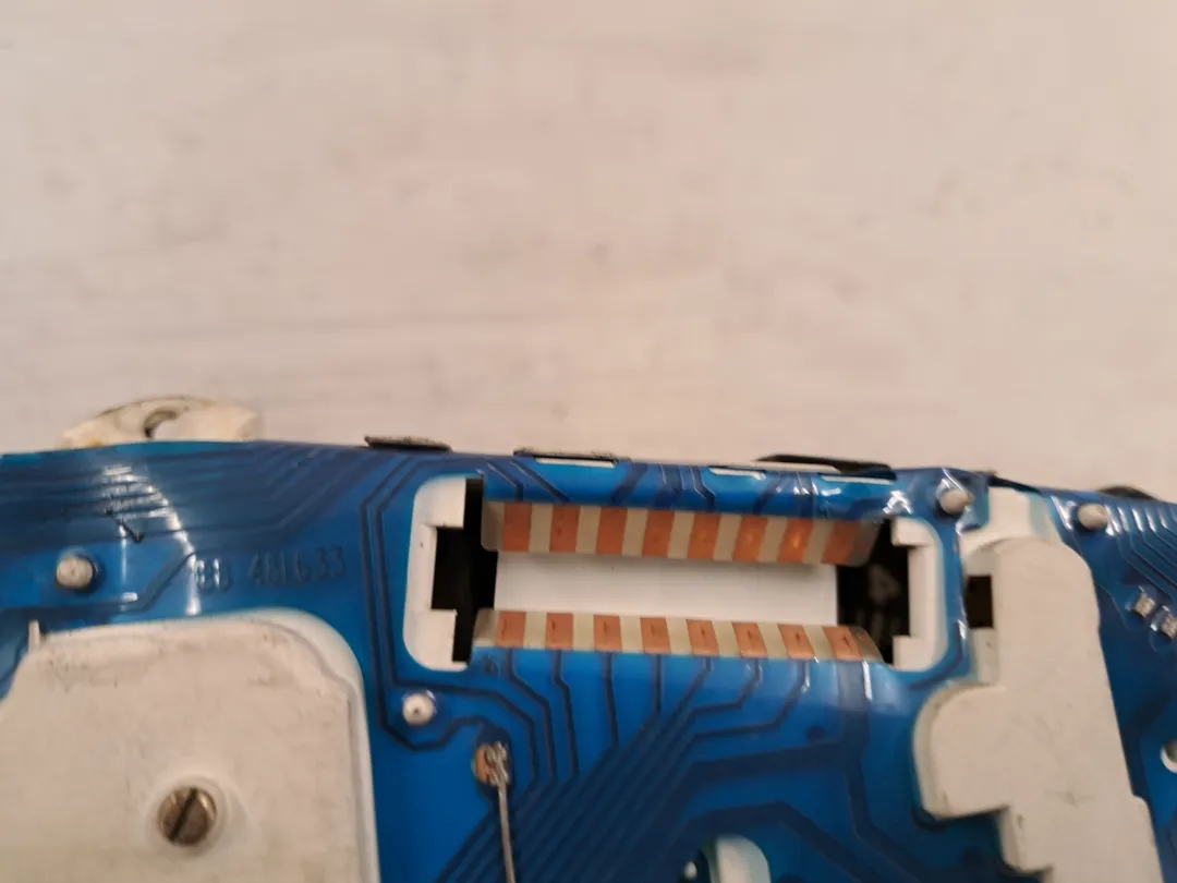 Quadro strumenti contachilometri Quadro strumenti contachilometri