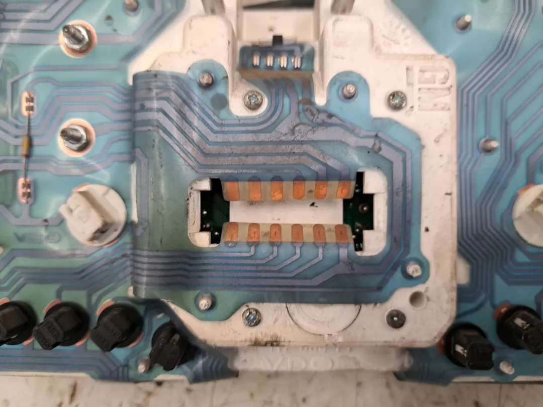 Quadro strumenti contachilometri Quadro strumenti contachilometri