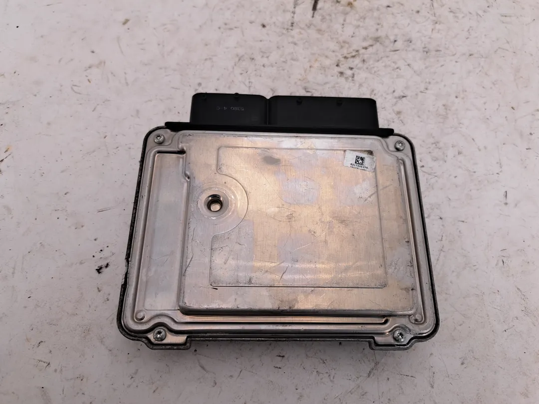 Centralina iniezione motore ECU Centralina iniezione motore ECU