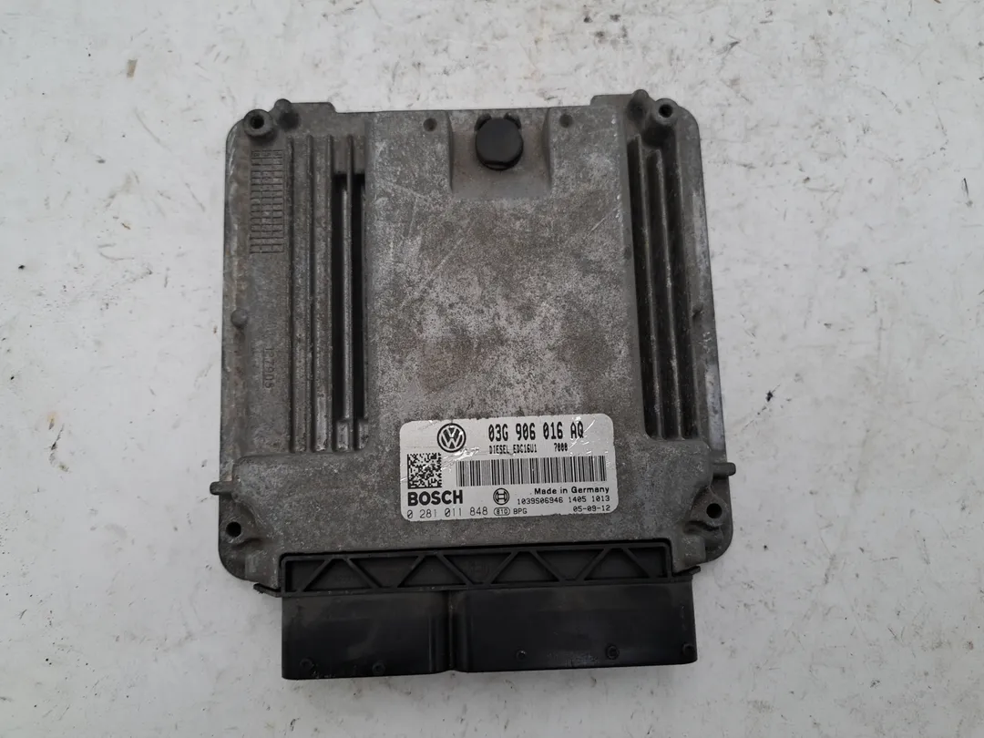 Centralina iniezione motore ECU Centralina iniezione motore ECU