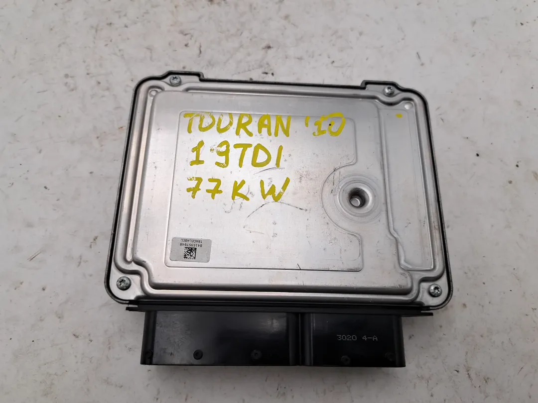 Centralina iniezione motore ECU Centralina iniezione motore ECU