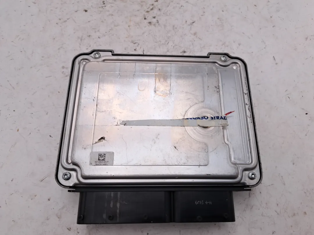 Centralina iniezione motore ECU Centralina iniezione motore ECU