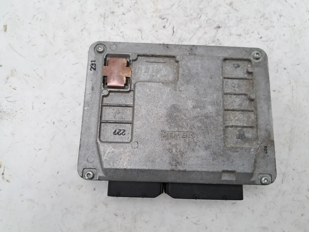 Centralina iniezione motore ECU Centralina iniezione motore ECU