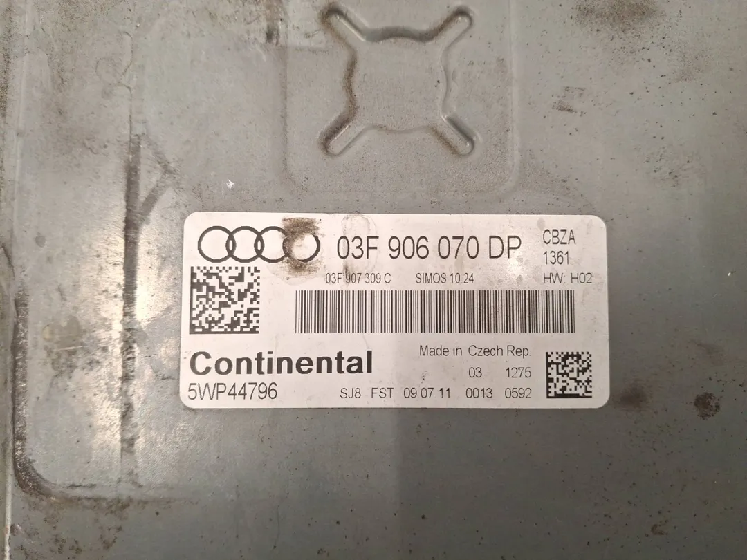 Centralina iniezione motore ECU Centralina iniezione motore ECU