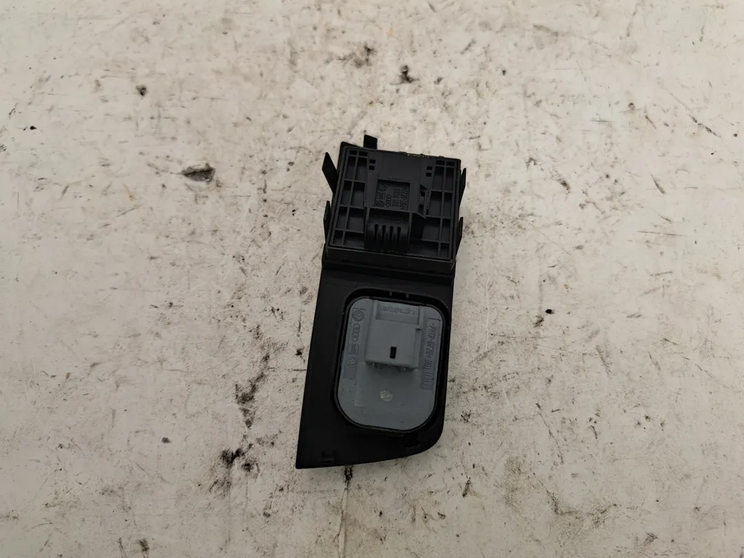 Interruttore alzacristalli porta anteriore sinistro Interruttore alzacristalli porta anteriore sinistro