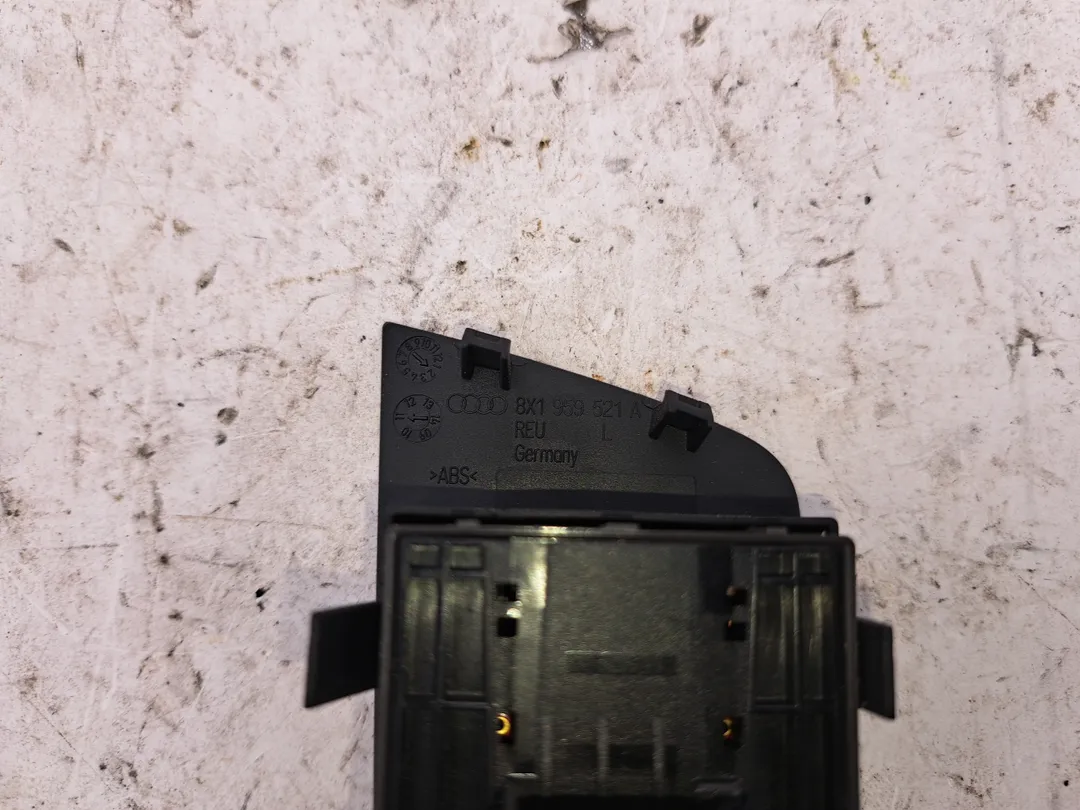 Interruttore alzacristalli porta anteriore sinistro Interruttore alzacristalli porta anteriore sinistro