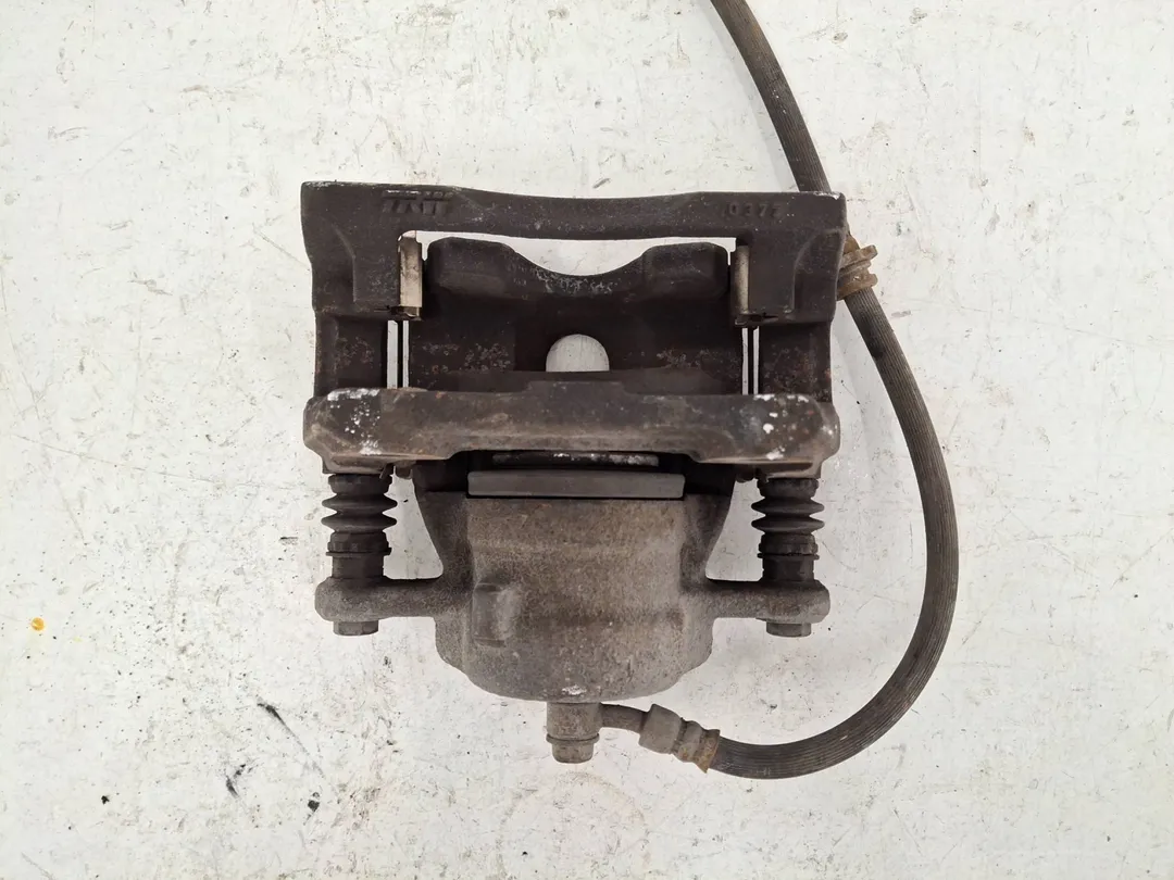 Pinza freno anteriore completo sinistro Pinza freno anteriore completo sinistro